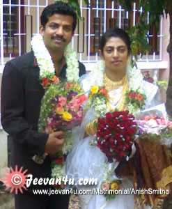 Anish Smitha Wedding Photos at Holy Family Church Mudiyoorkara